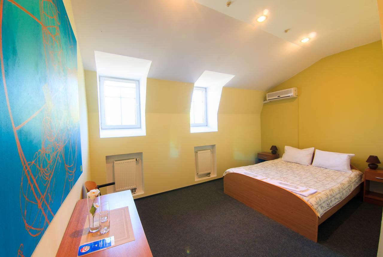 Saint Paul Odessa Hotel Buitenkant foto